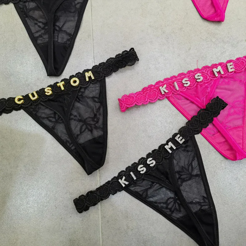 Customize Thongs Crystal Name  - Body Jewelry For You recension och pris