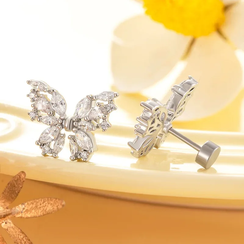 20G Crystal CZ Earring Stud, S - Body Jewelry Hypoallergenic recension och pris