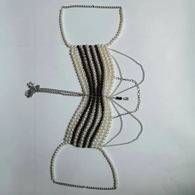 Black White Woven Plastic Pear - Body Jewelry Vest recension och pris